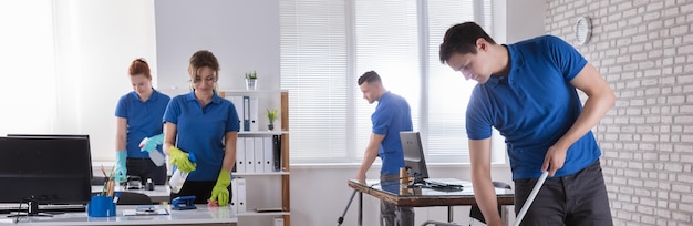 Punch list cleaning during final walkthrough